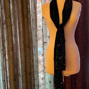 Woman’s crushed velvet scarf